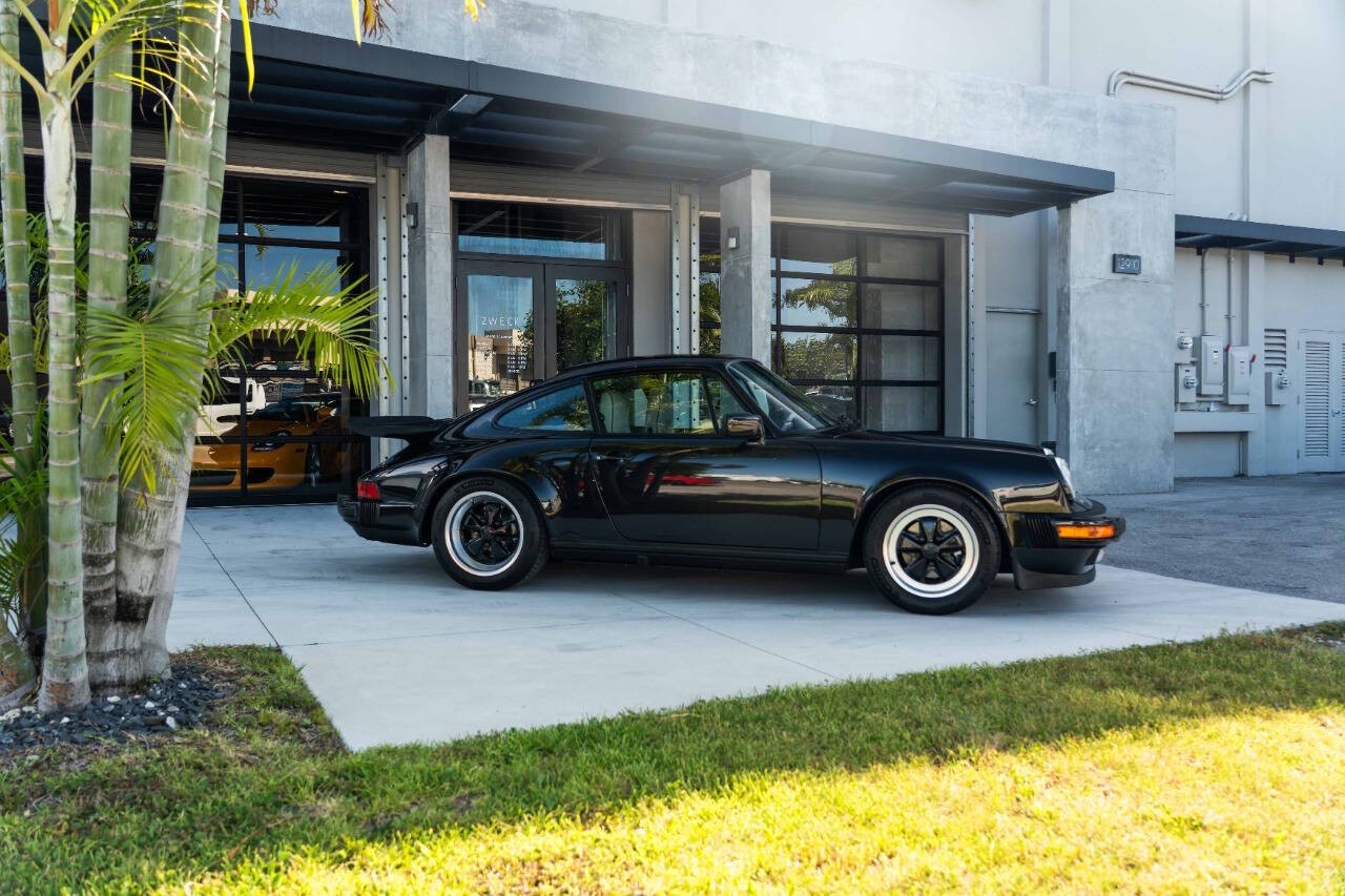 Porsche-911-1989-Coupe-7