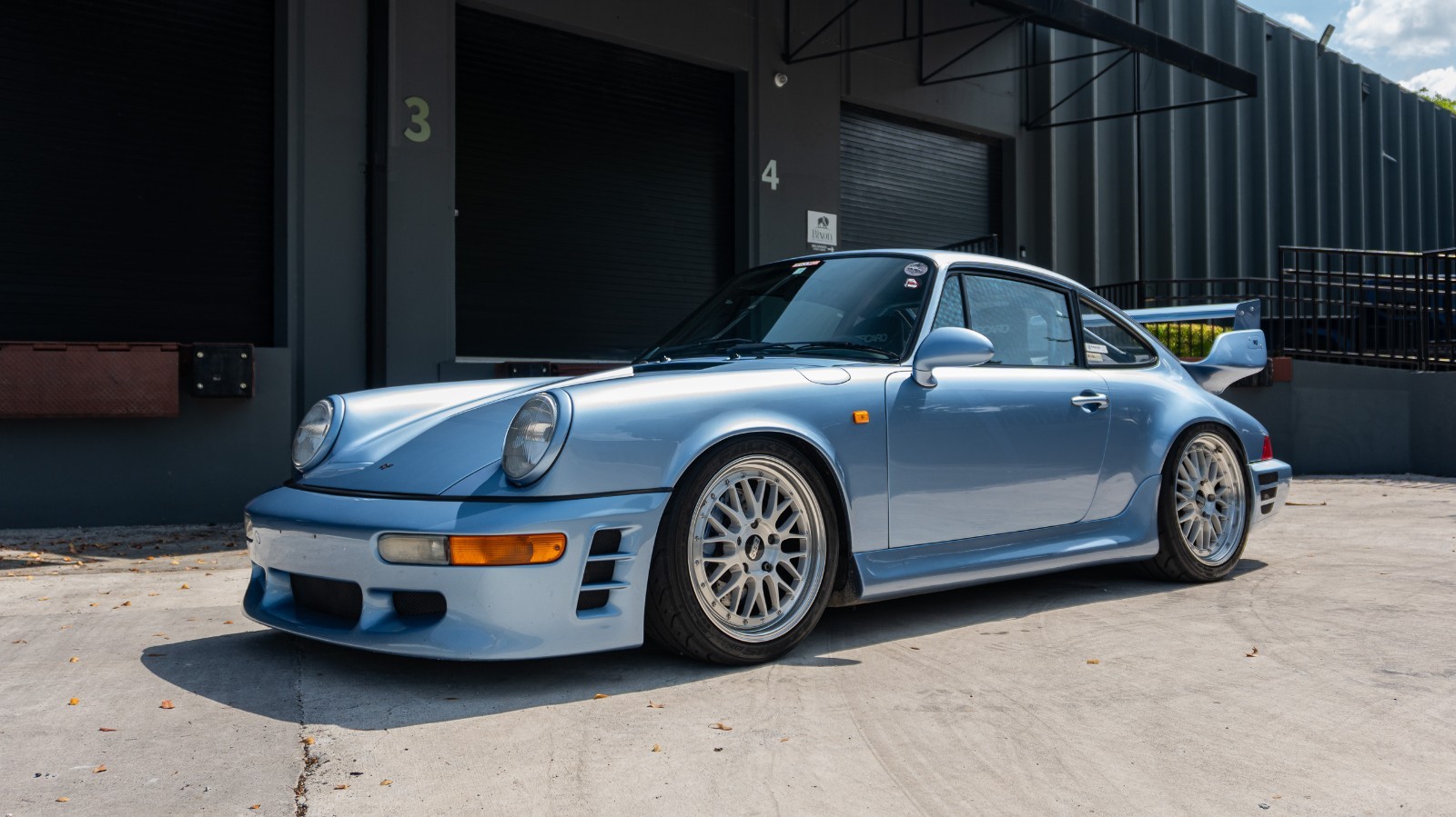 Porsche-911-1991-Coupe-2