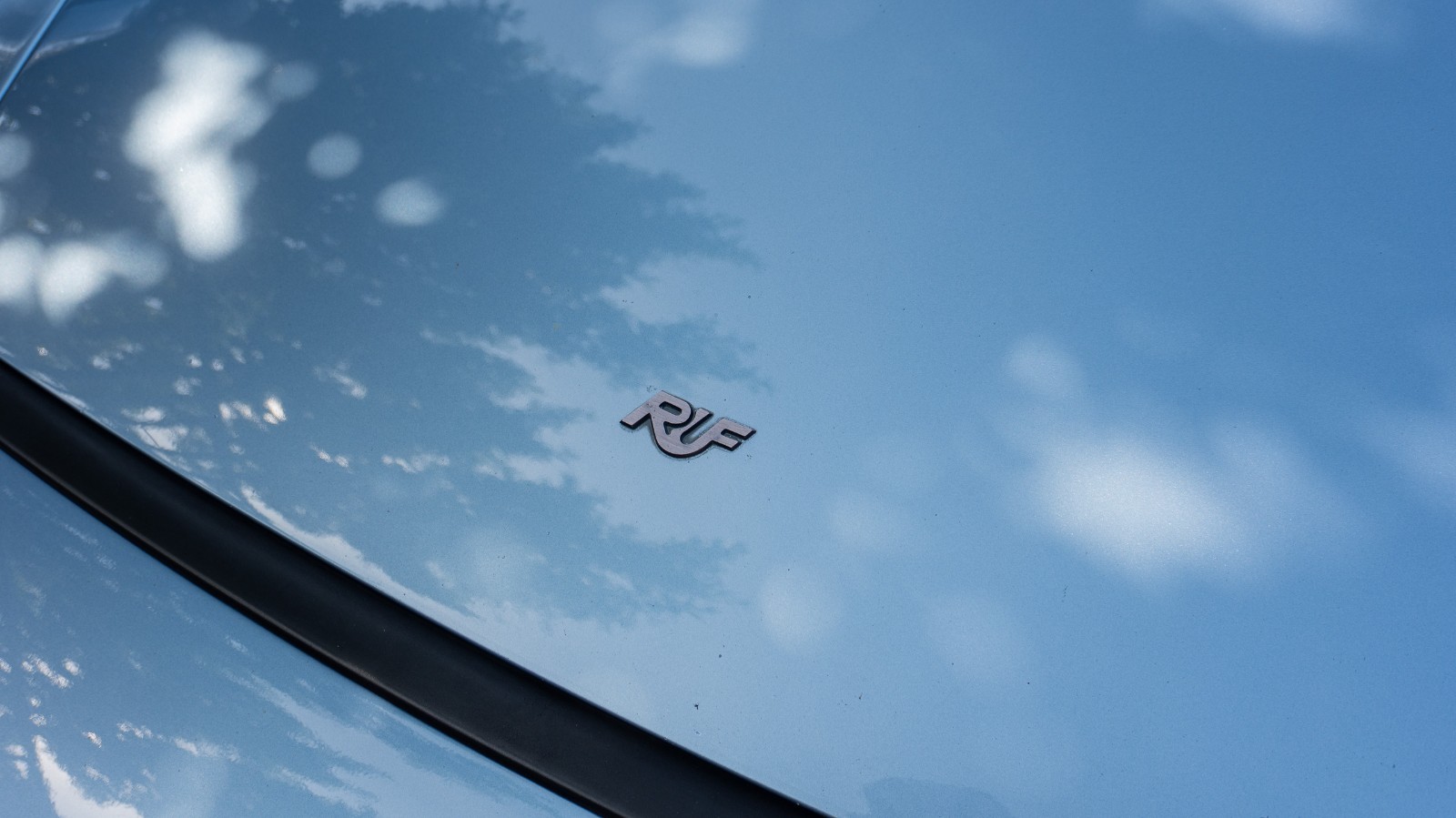 Porsche-911-1991-Coupe-21