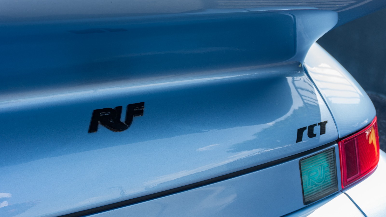 Porsche-911-1991-Coupe-22
