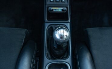 Porsche-911-1991-Coupe-31