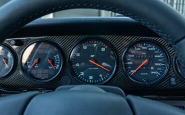 Porsche-911-1991-Coupe-33