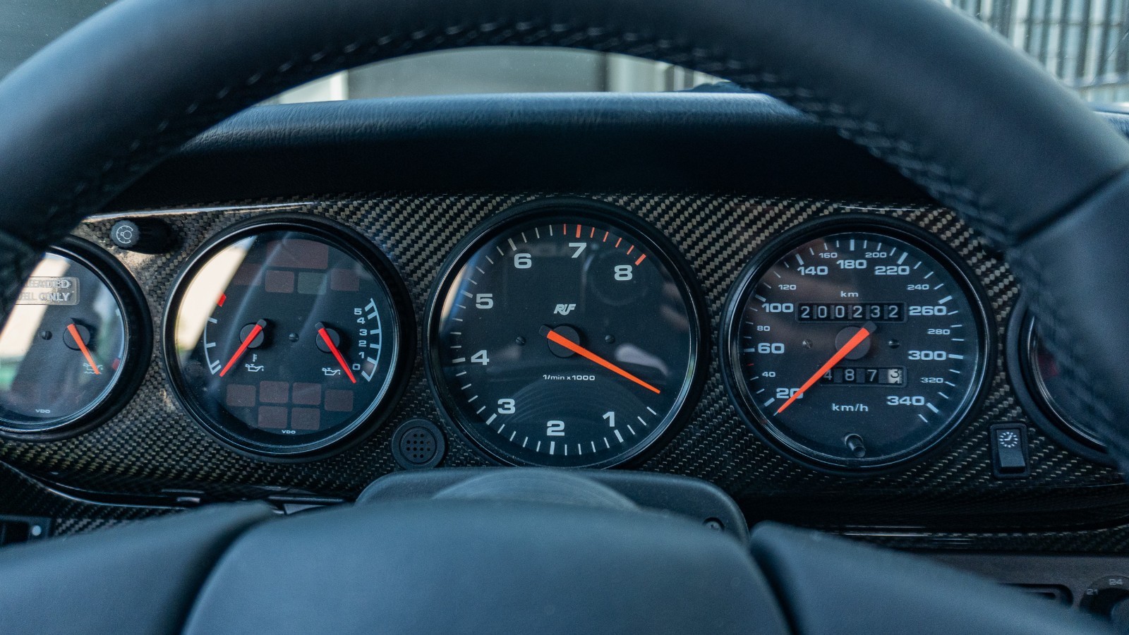 Porsche-911-1991-Coupe-33