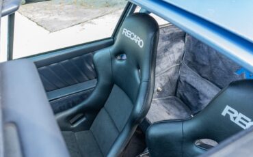 Porsche-911-1991-Coupe-39