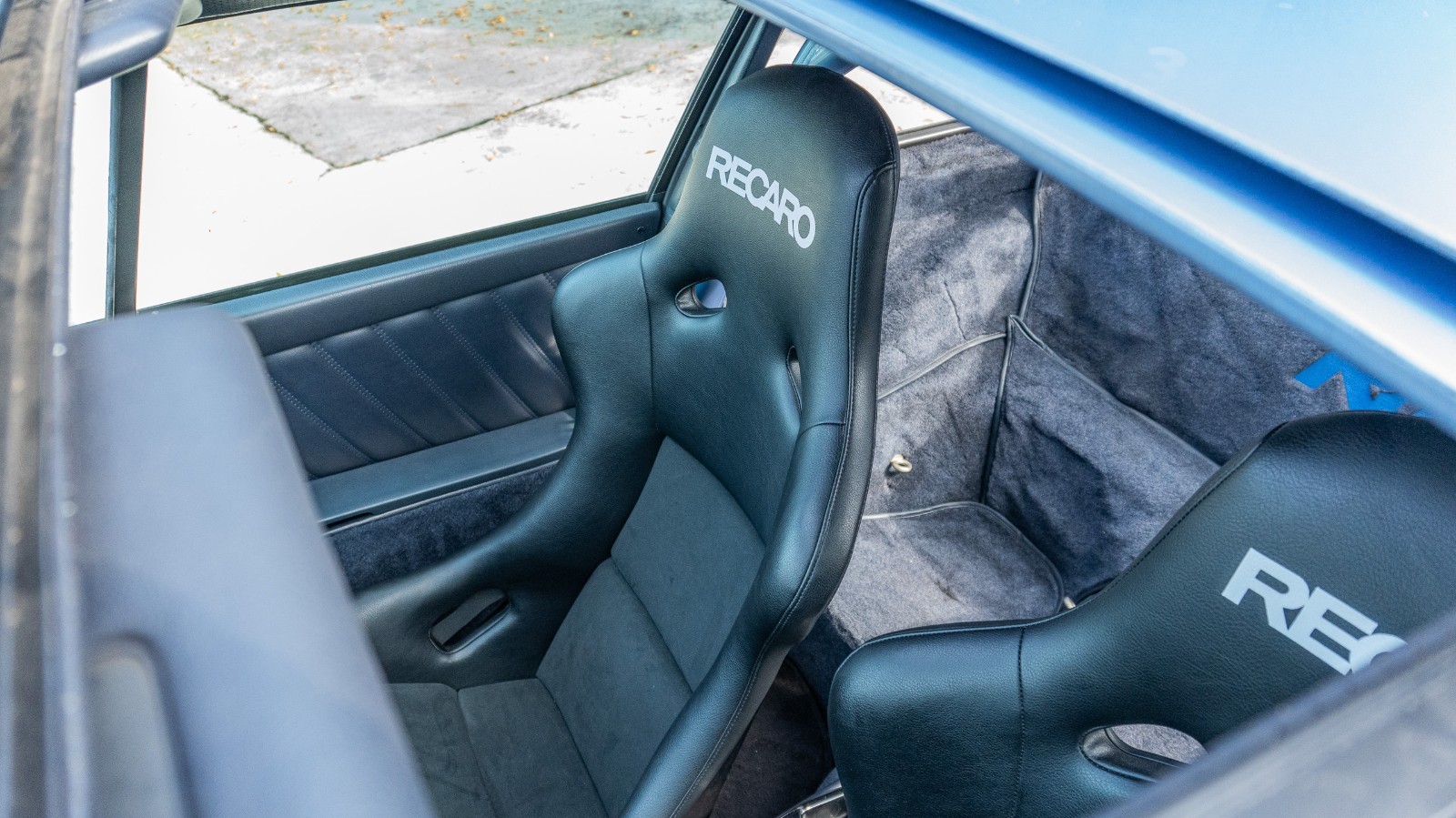 Porsche-911-1991-Coupe-39