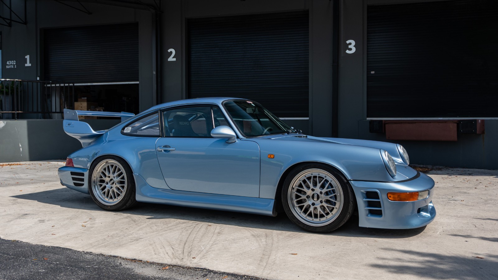 Porsche-911-1991-Coupe-7
