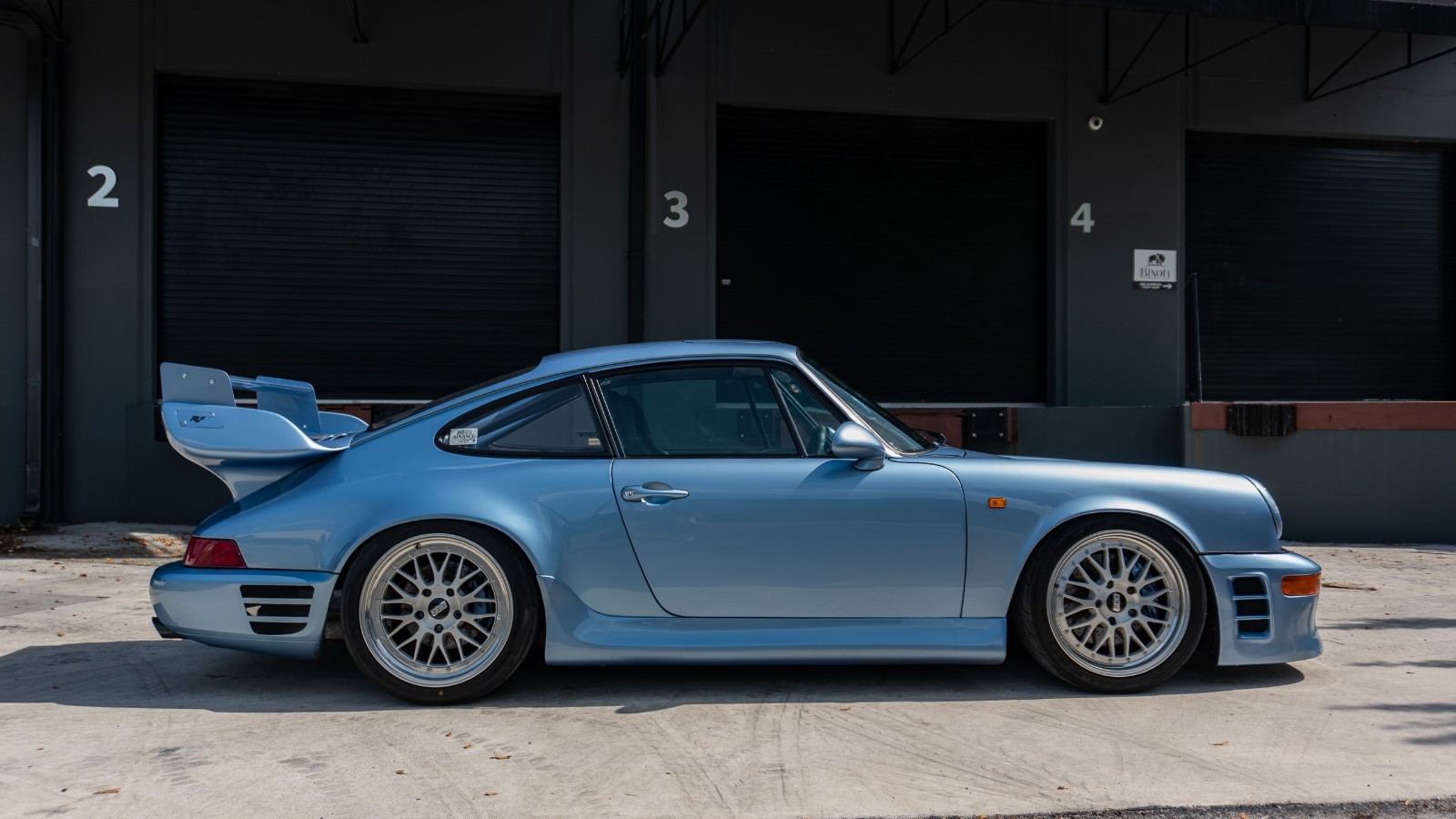 Porsche-911-1991-Coupe-8