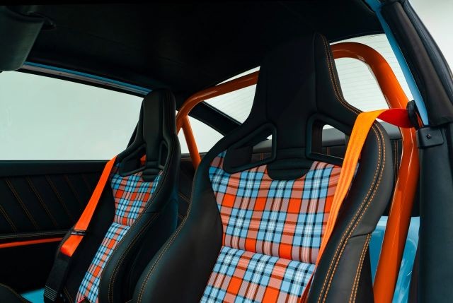 Porsche-911-1992-Convertible-29