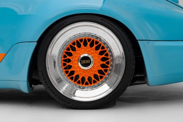 Porsche-911-1992-Convertible-30