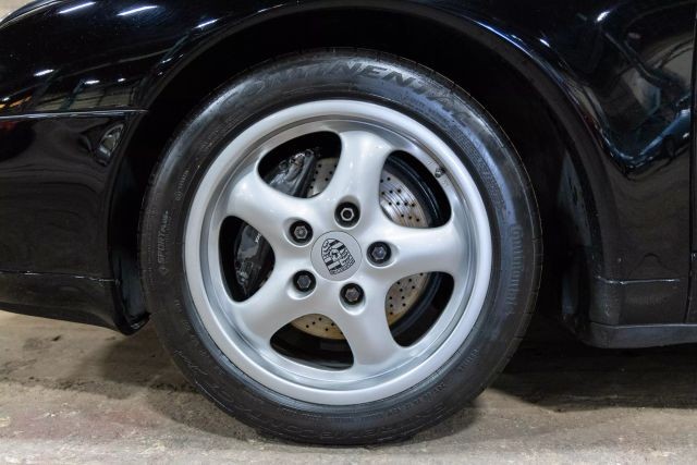 Porsche-911-1995-Convertible-12