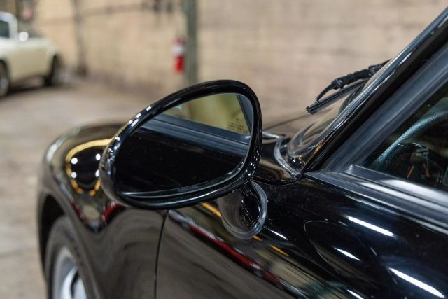 Porsche-911-1995-Convertible-27