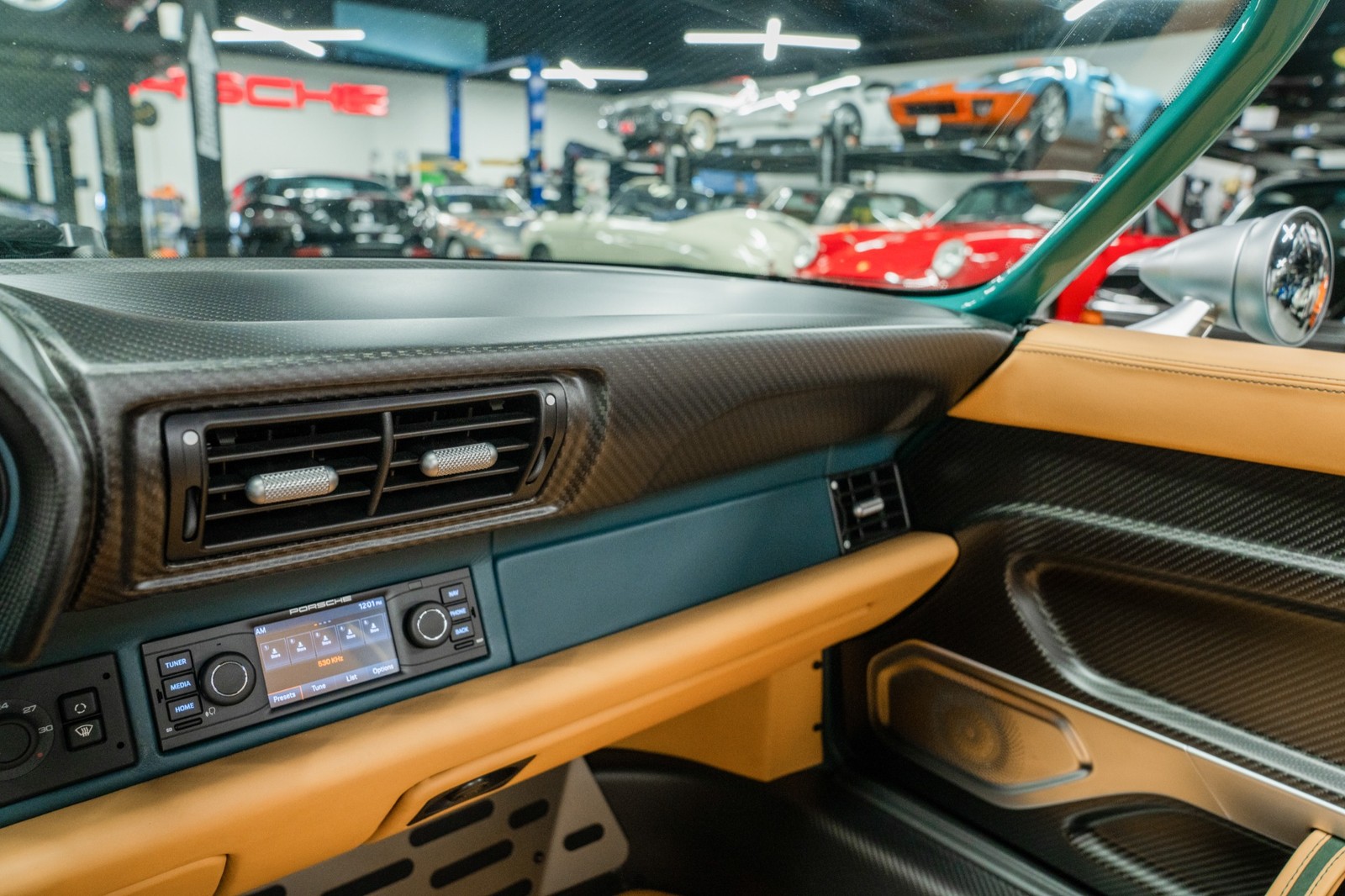 Porsche-911-1995-Convertible-27
