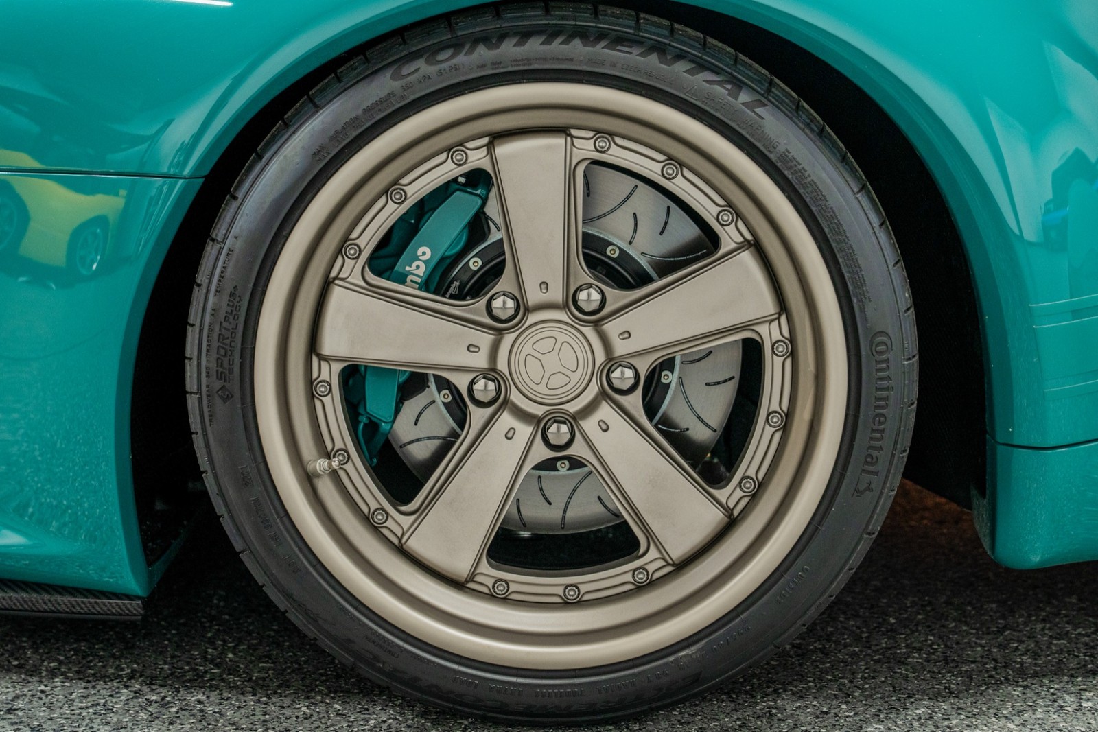 Porsche-911-1995-Convertible-7