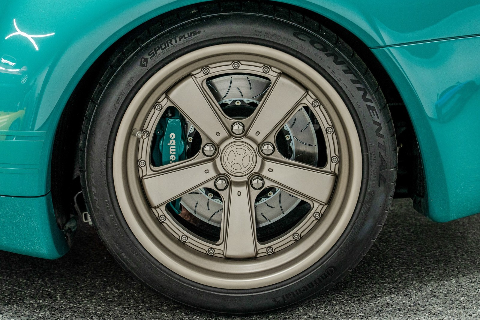 Porsche-911-1995-Convertible-8