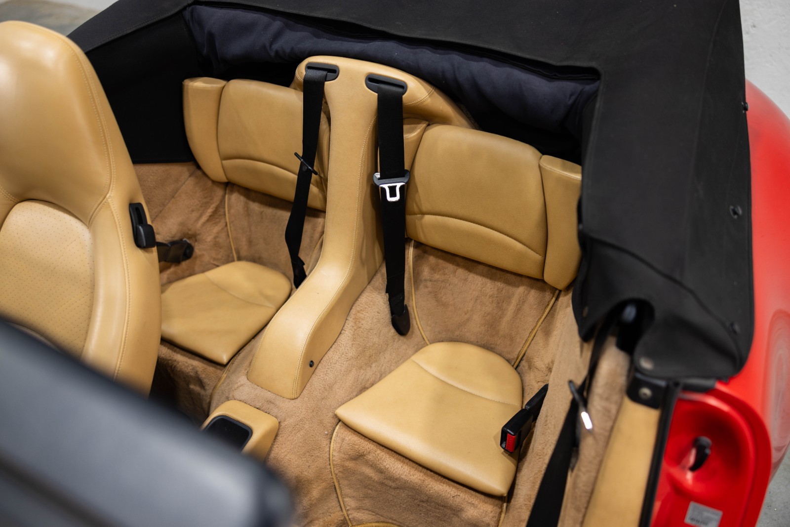 Porsche-911-Carrera-993-1995-Convertible-11