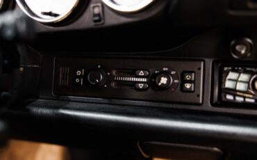 Porsche-911-Carrera-993-1995-Convertible-25