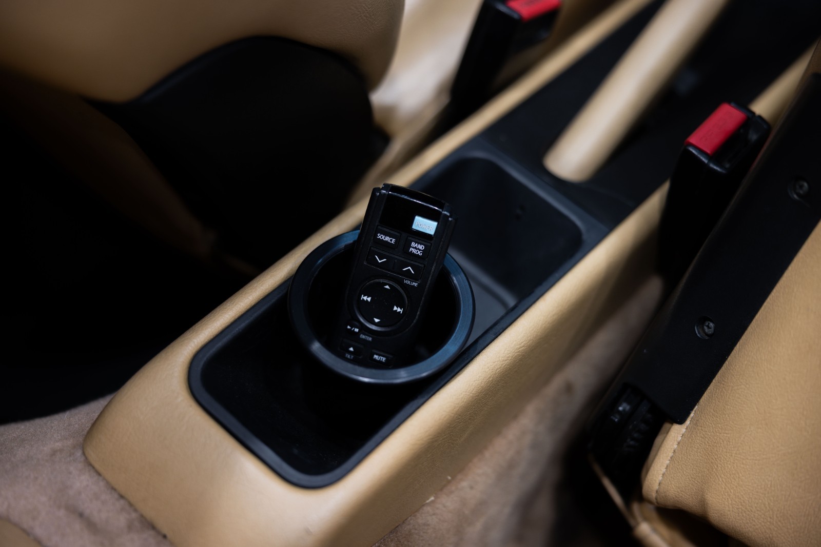Porsche-911-Carrera-993-1995-Convertible-28