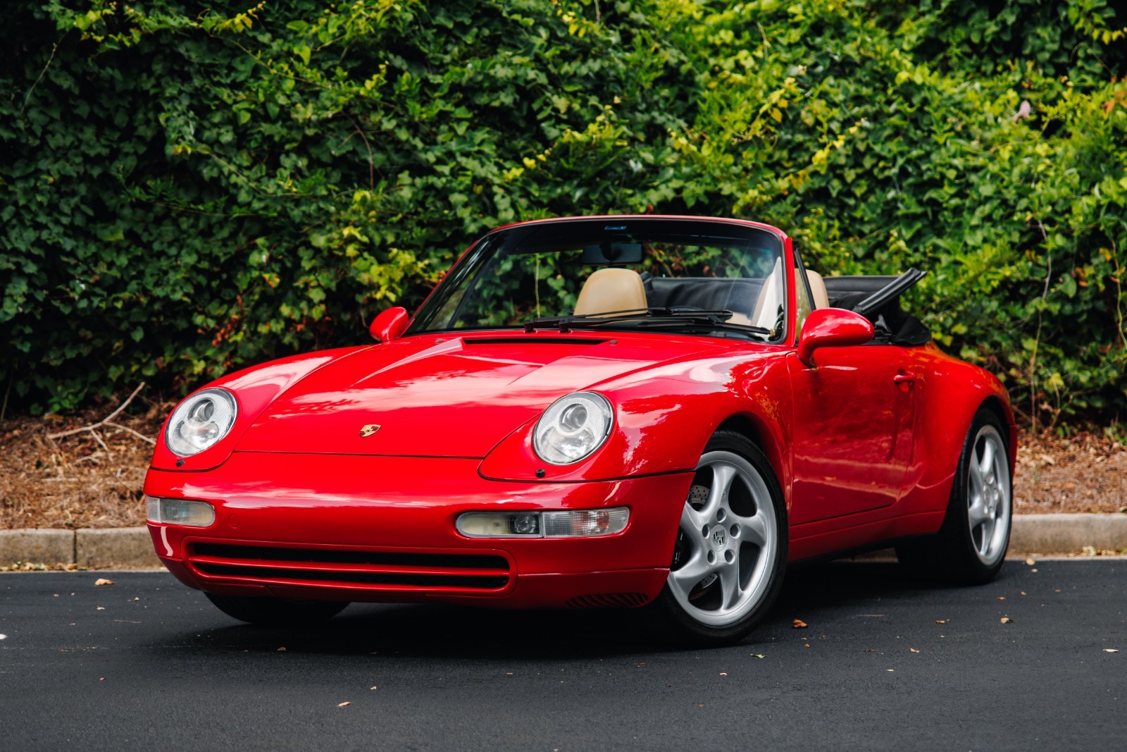 Porsche-911-Carrera-993-1995-Convertible-36