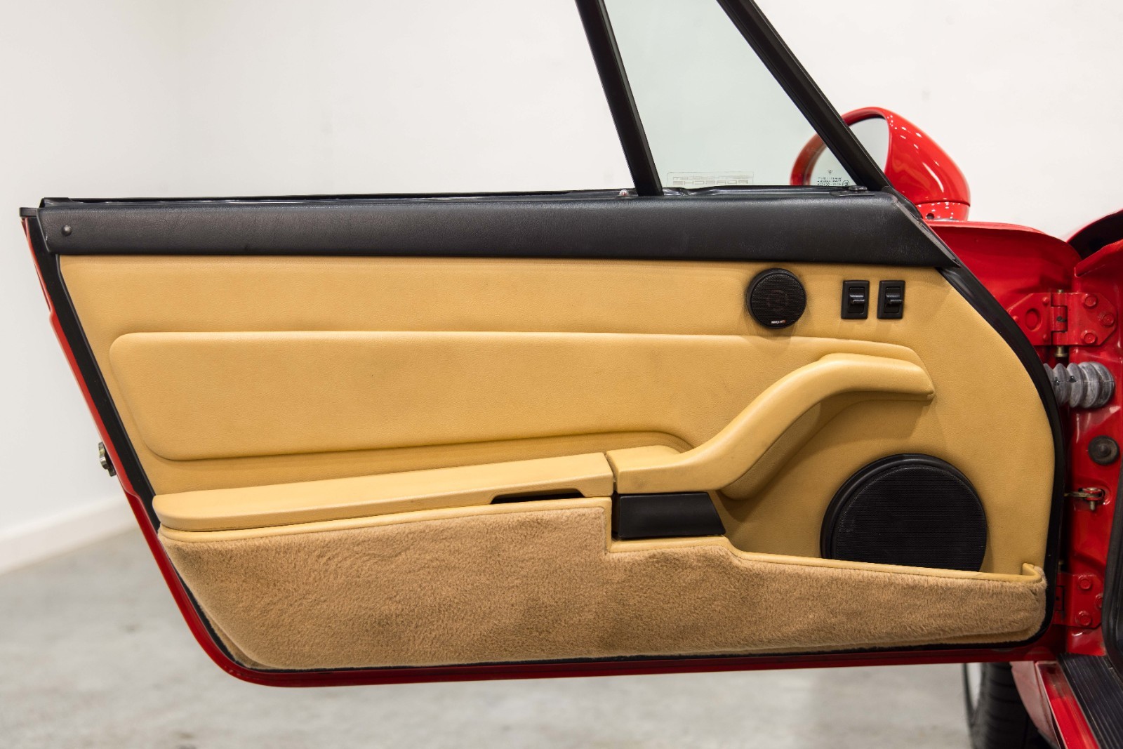 Porsche-911-Carrera-993-1995-Convertible-9