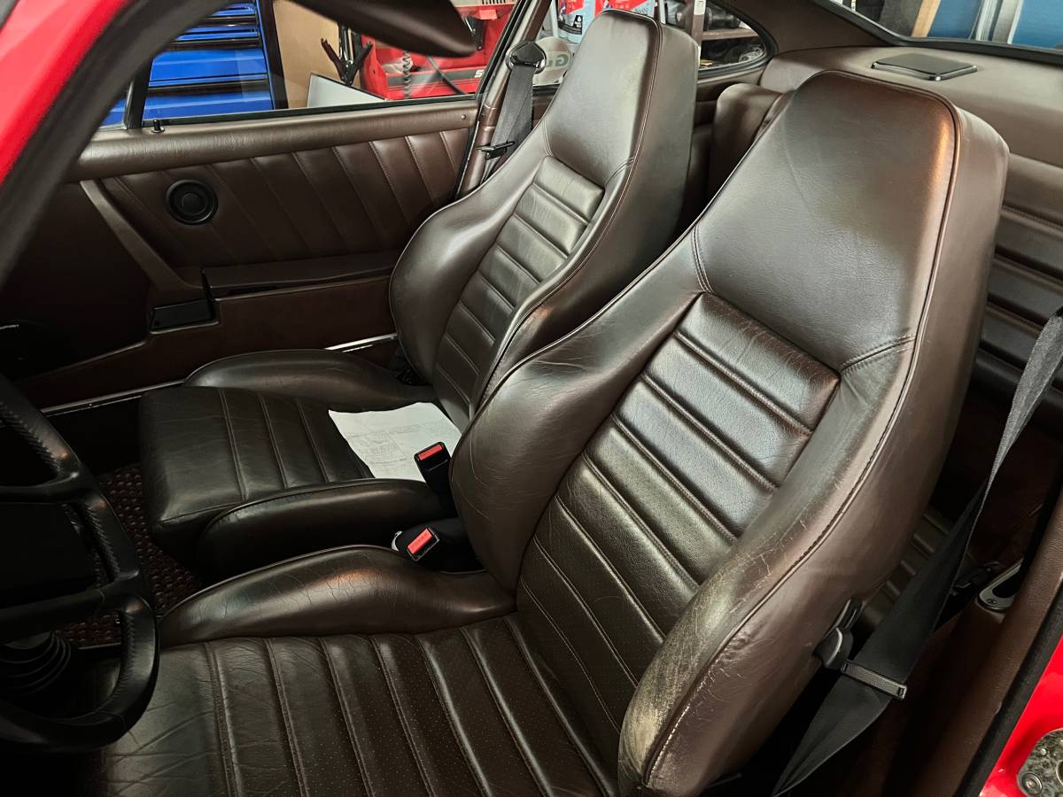 Porsche-911-careera-1984-6
