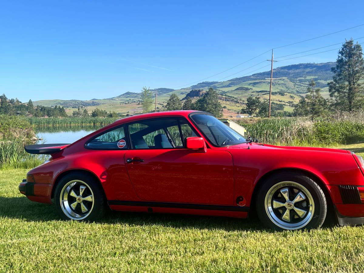 Porsche-911-careera-1984