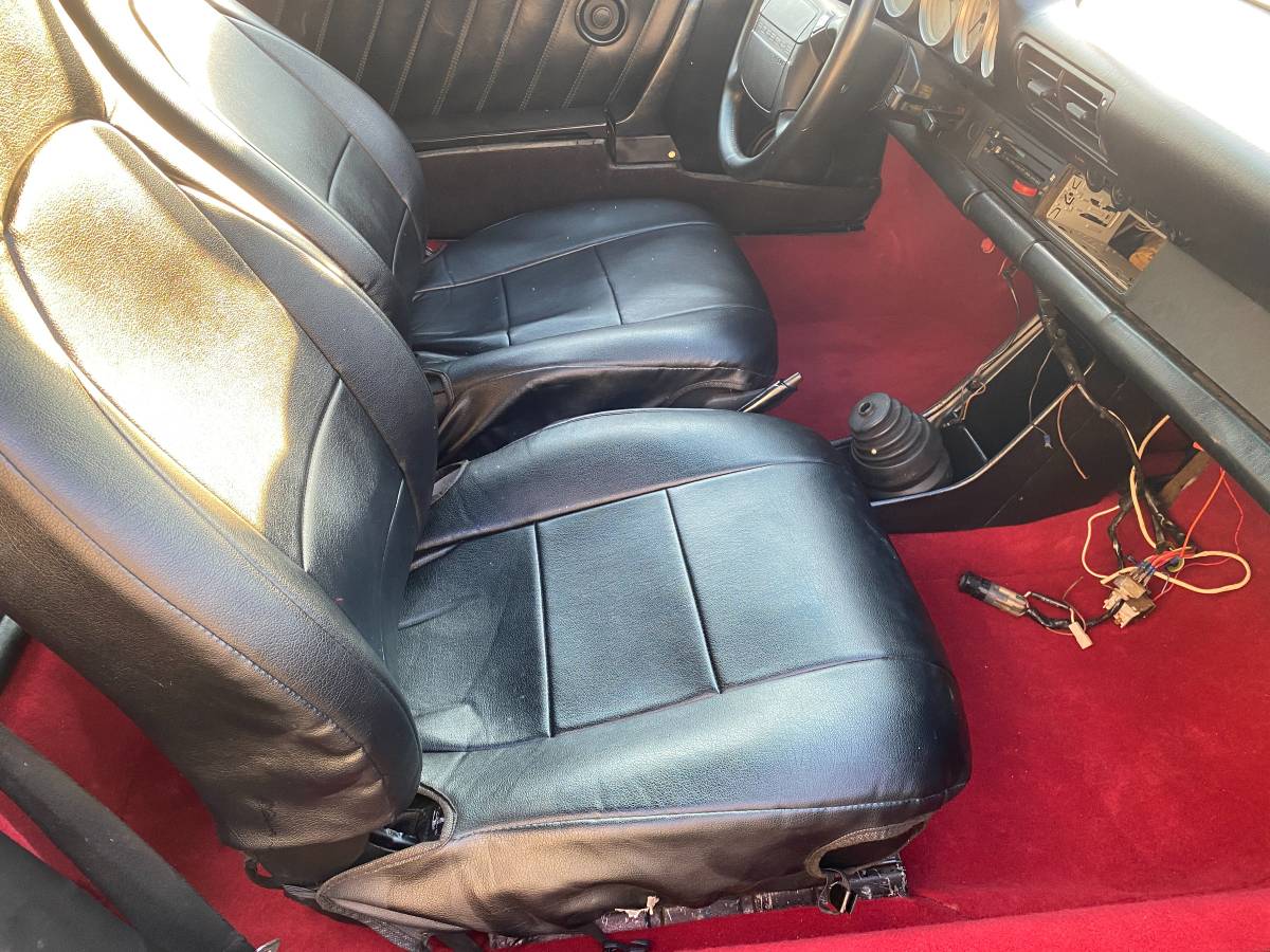 Porsche-911-carrera-1981-6
