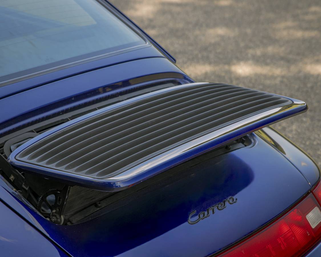 Porsche-911-carrera-4s-coupe-993-1995-blue-10