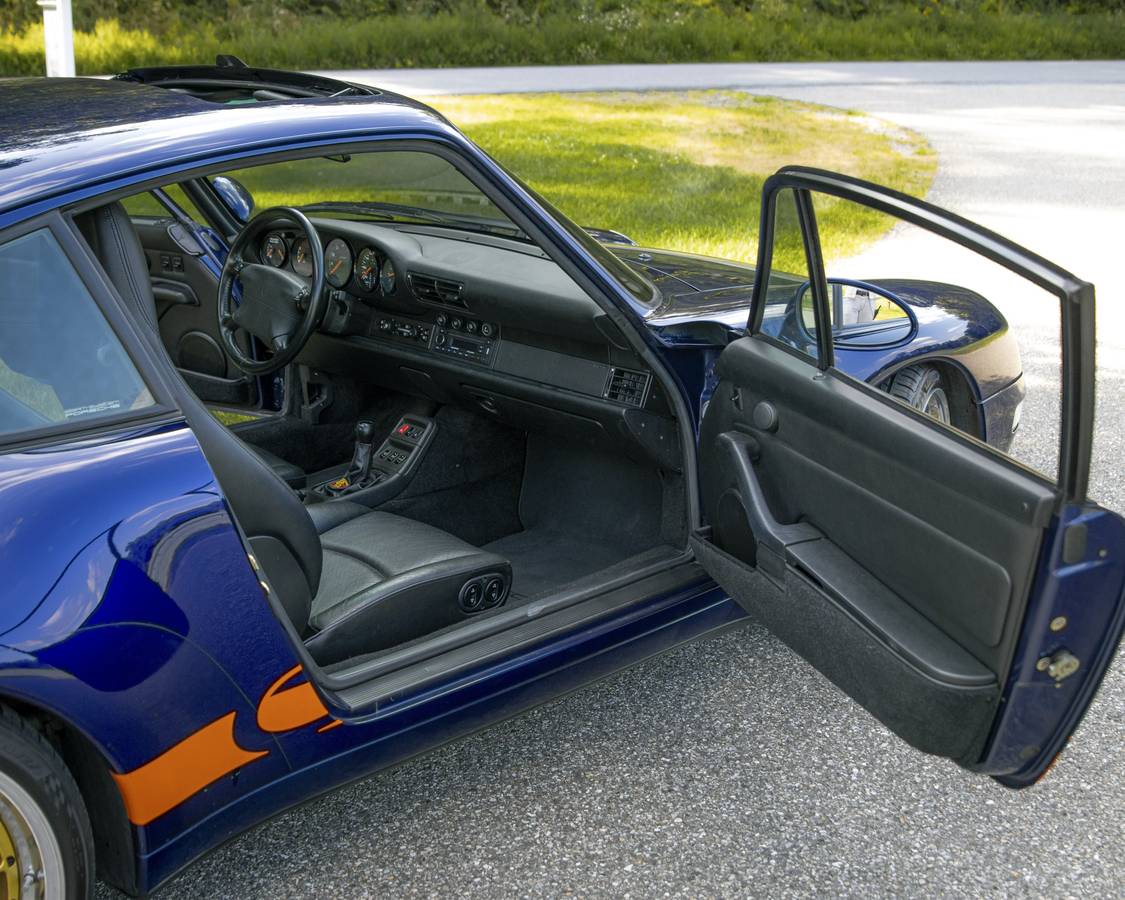 Porsche-911-carrera-4s-coupe-993-1995-blue-20