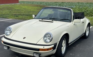Porsche-911-carrera-cabriolet-1983-Chiffon-White-Dark-green