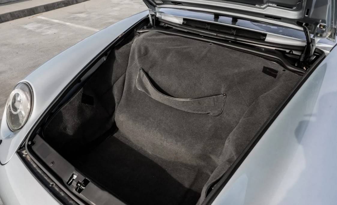 Porsche-911-carrera-cabriolet-1995-silver-3