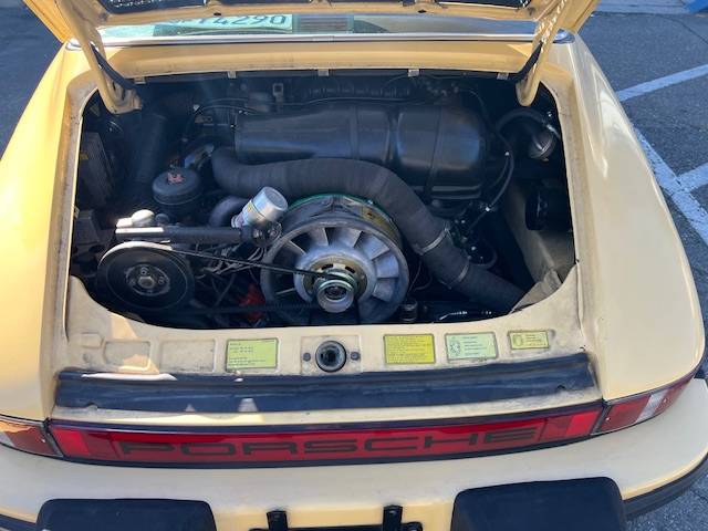 Porsche-911-s-targa-1976-custom-9