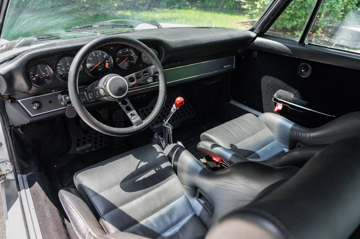 Porsche-911-sc-1982-white-5