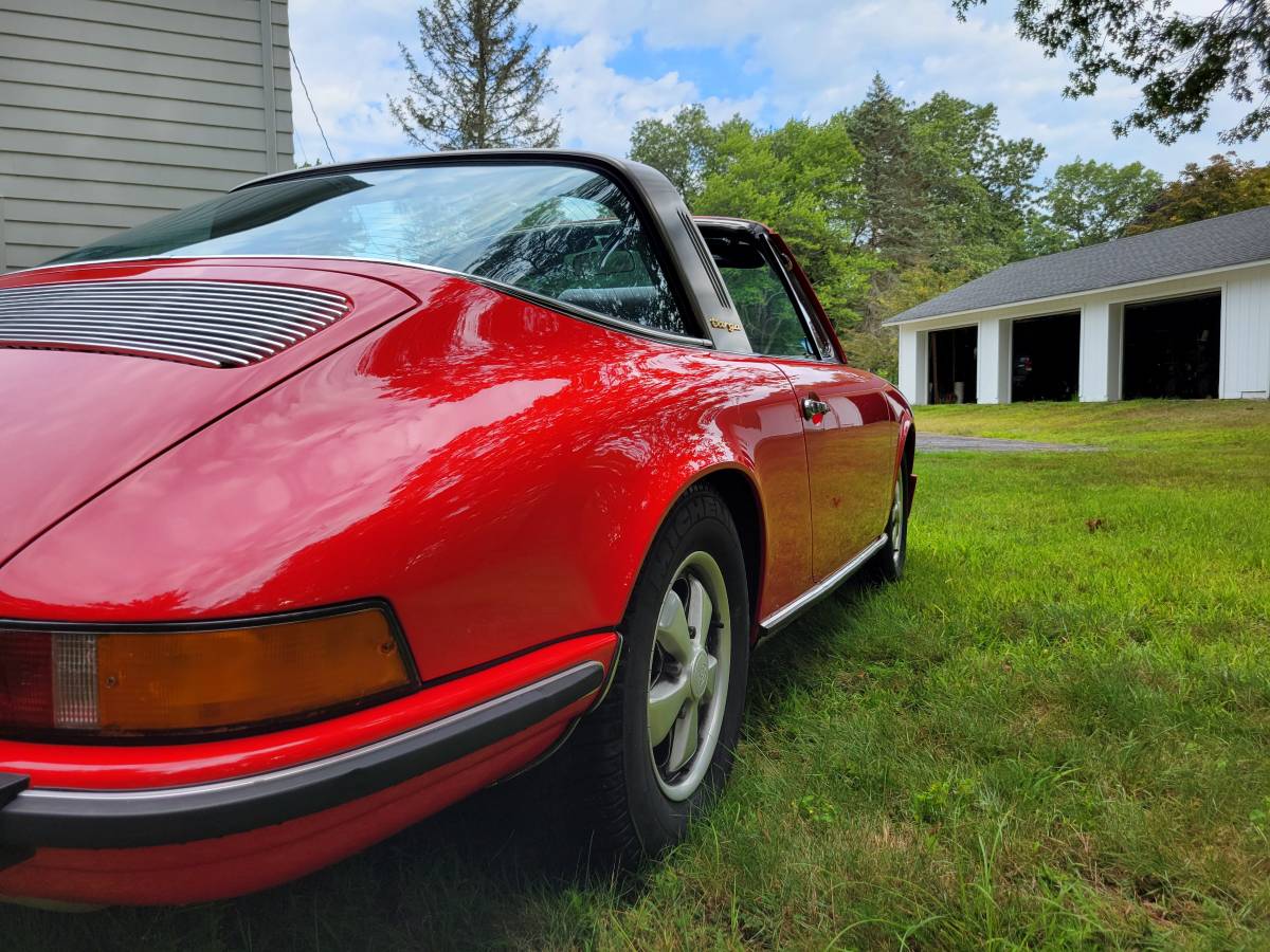 Porsche-911-targa-1970-red-6