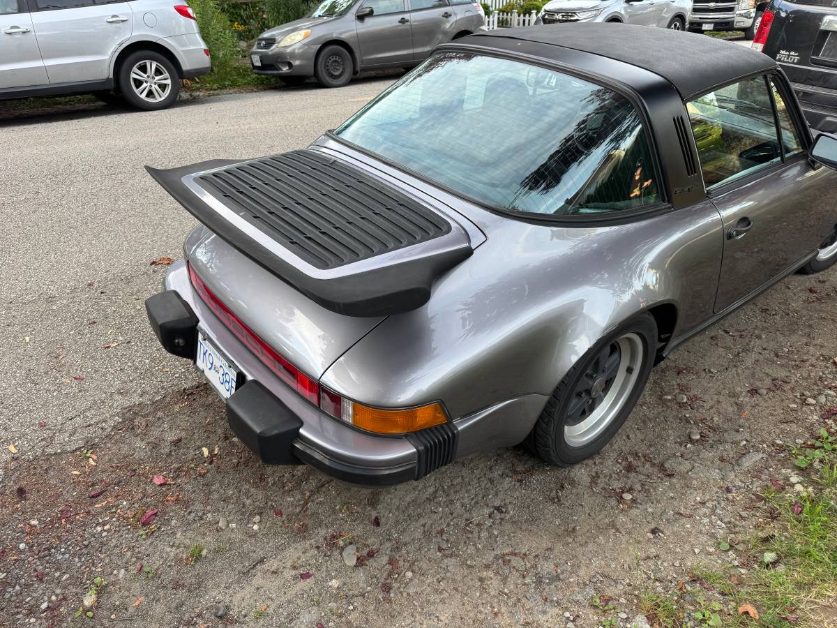 Porsche-911-targa-1985-grey-1