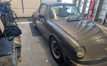 Porsche-911-targa-sc-1978-brown-1