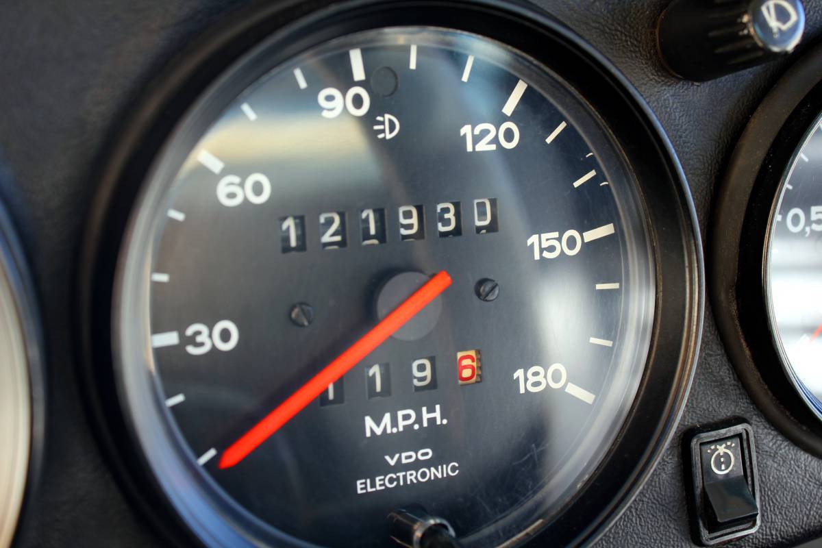 Porsche-911-turbo-1976-blue-27
