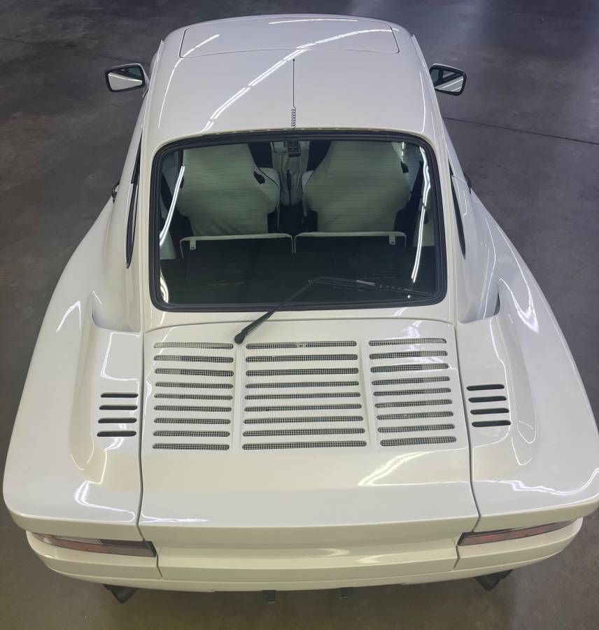 Porsche-911-turbo-1985-white-14