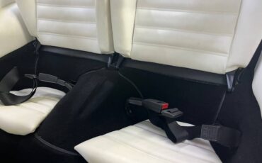 Porsche-911-turbo-1985-white-19