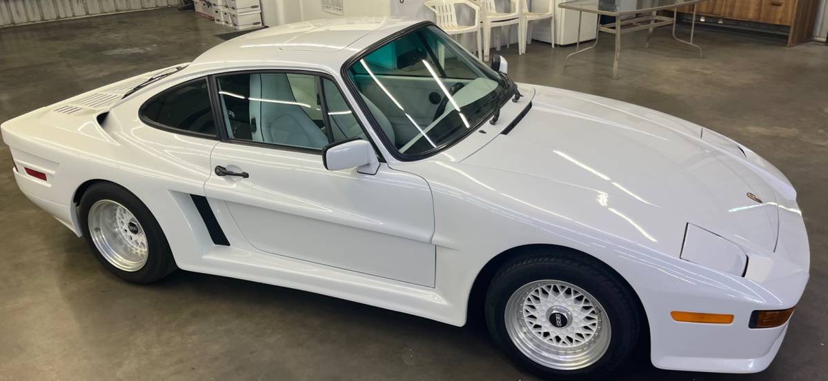 Porsche-911-turbo-1985-white-3