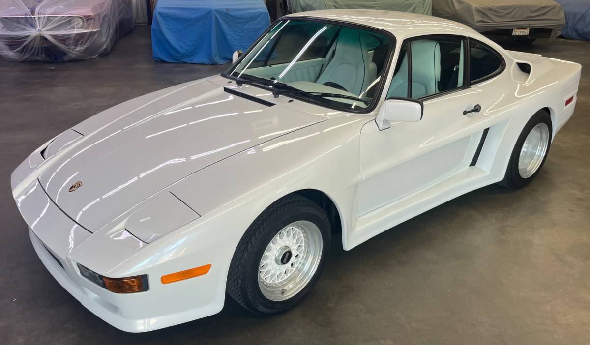 Porsche-911-turbo-1985-white