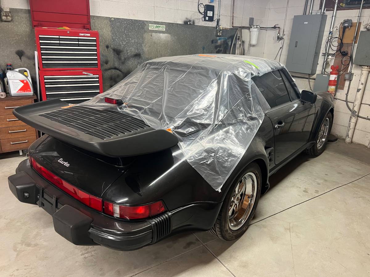 Porsche-911-turbo-1987-black-12