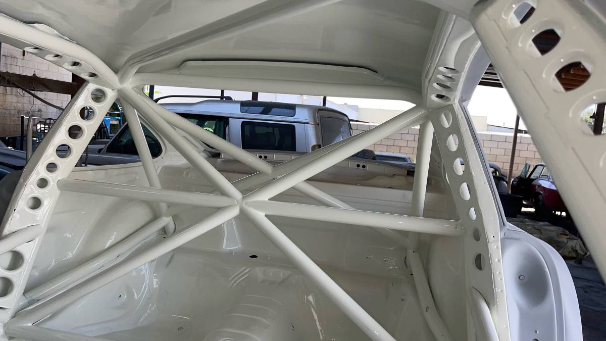 Porsche-911-turbo-1991-white-15