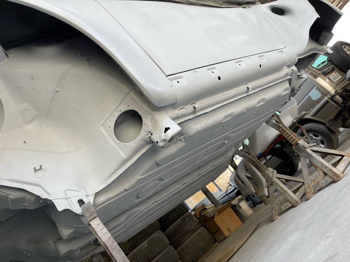 Porsche-911-turbo-1991-white-17