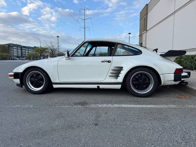 Porsche-911turbo-coupe-slant-nose-m505-1987-white