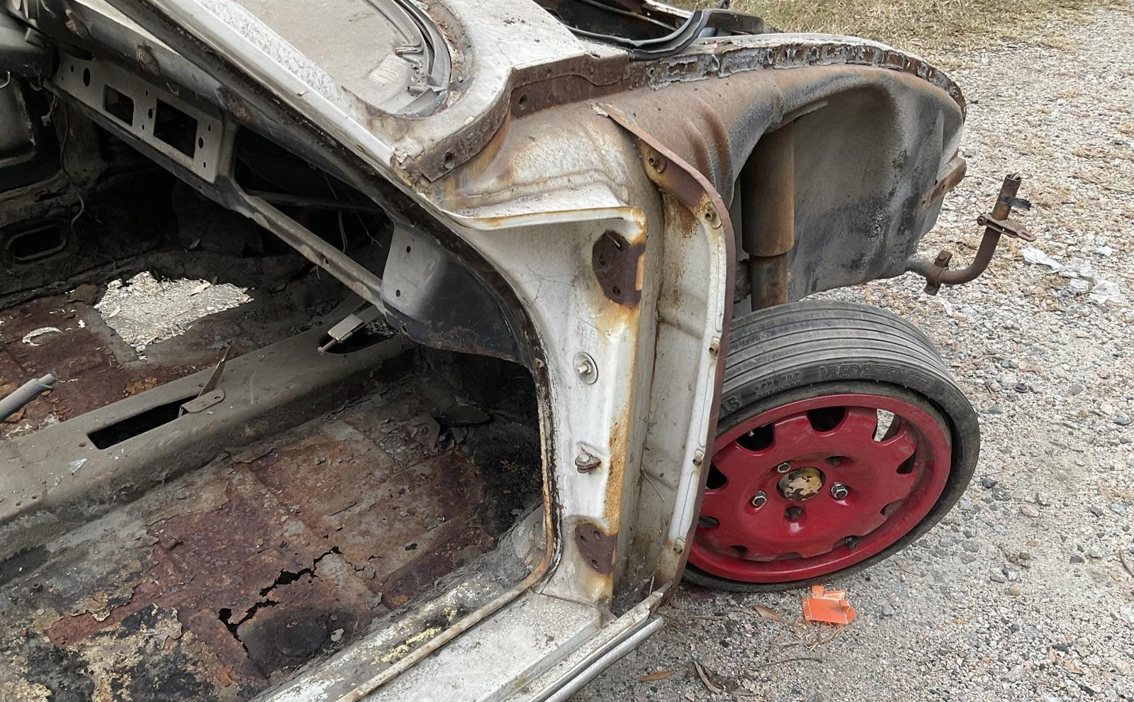 Porsche-912-1967-Coupe-12
