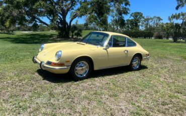 Porsche-912-coupe-1968-yellow