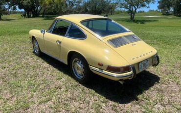 Porsche-912-coupe-1968-yellow-6