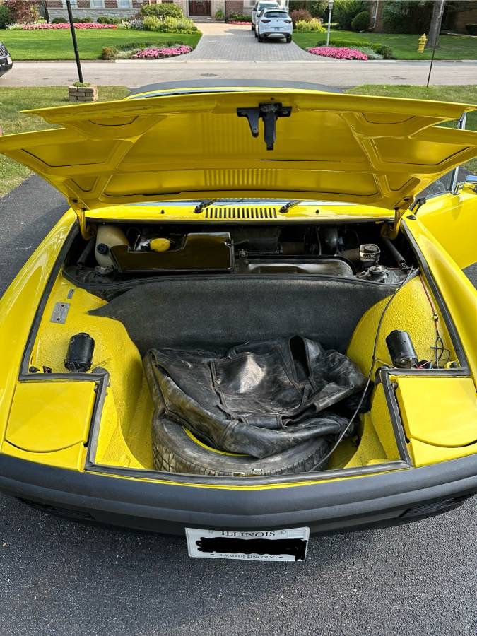 Porsche-914-1974-yellow-11