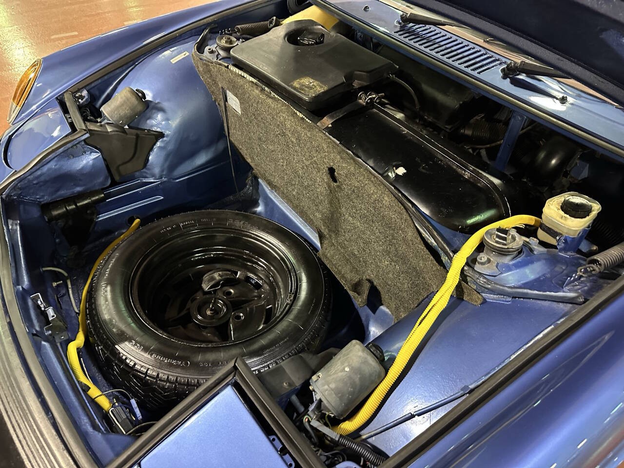 Porsche-914-1975-Convertible-38