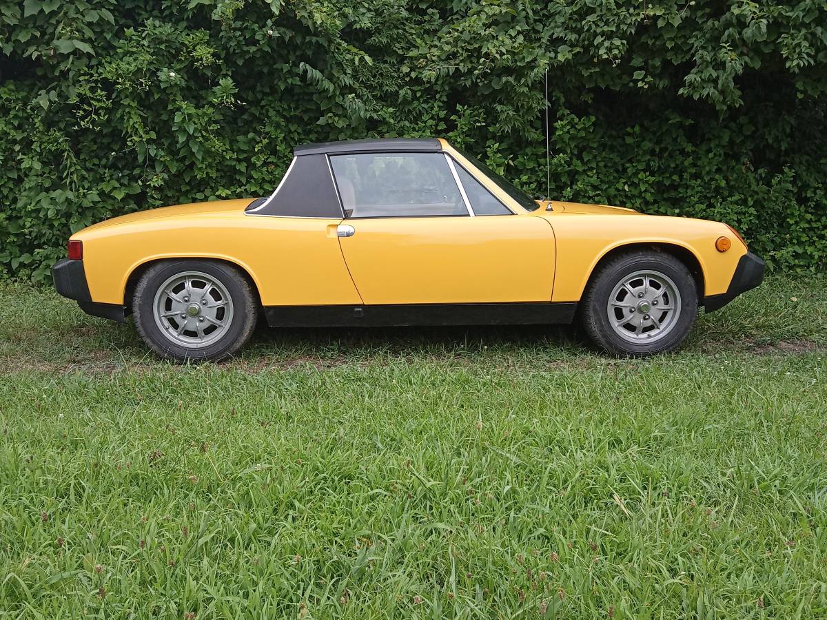 Porsche-914-1975-yellow-4